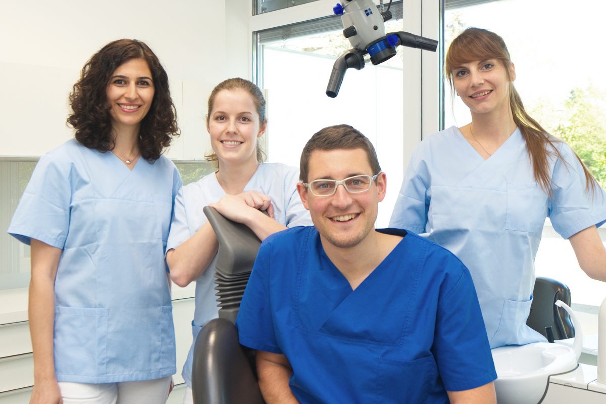 Das Team der Zahnarztpraxis in Graz